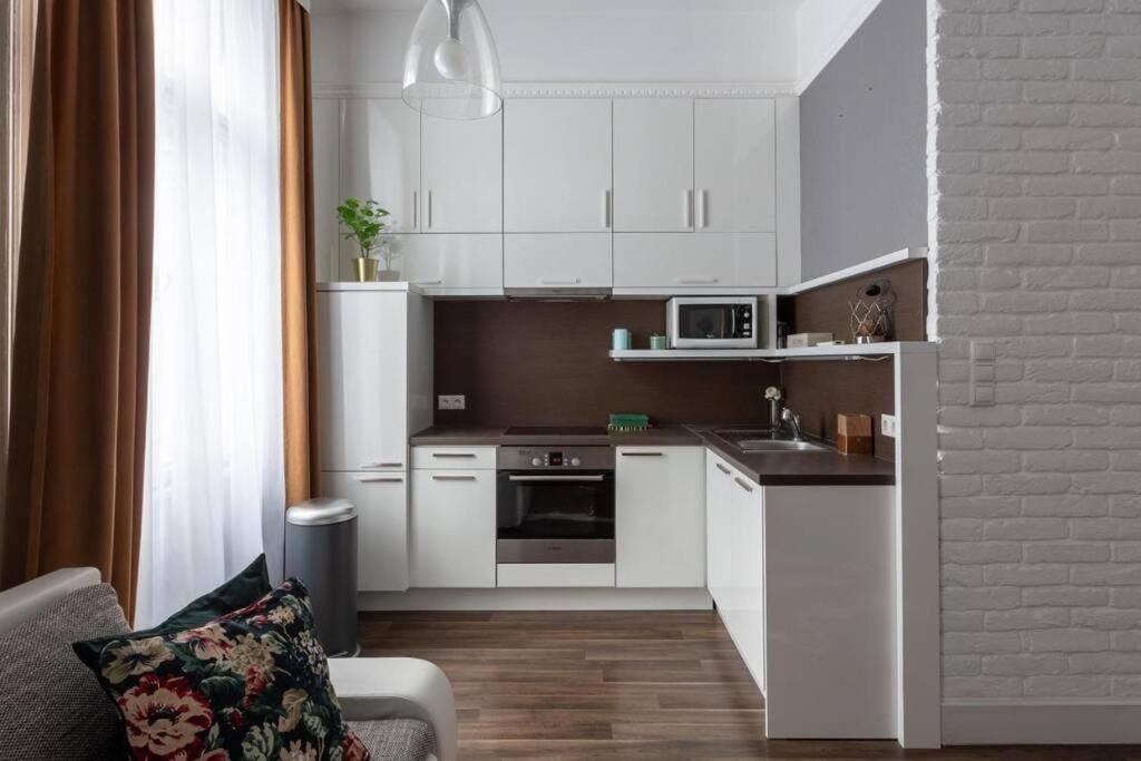 Chic, Captivating Space Budapest Eksteriør billede