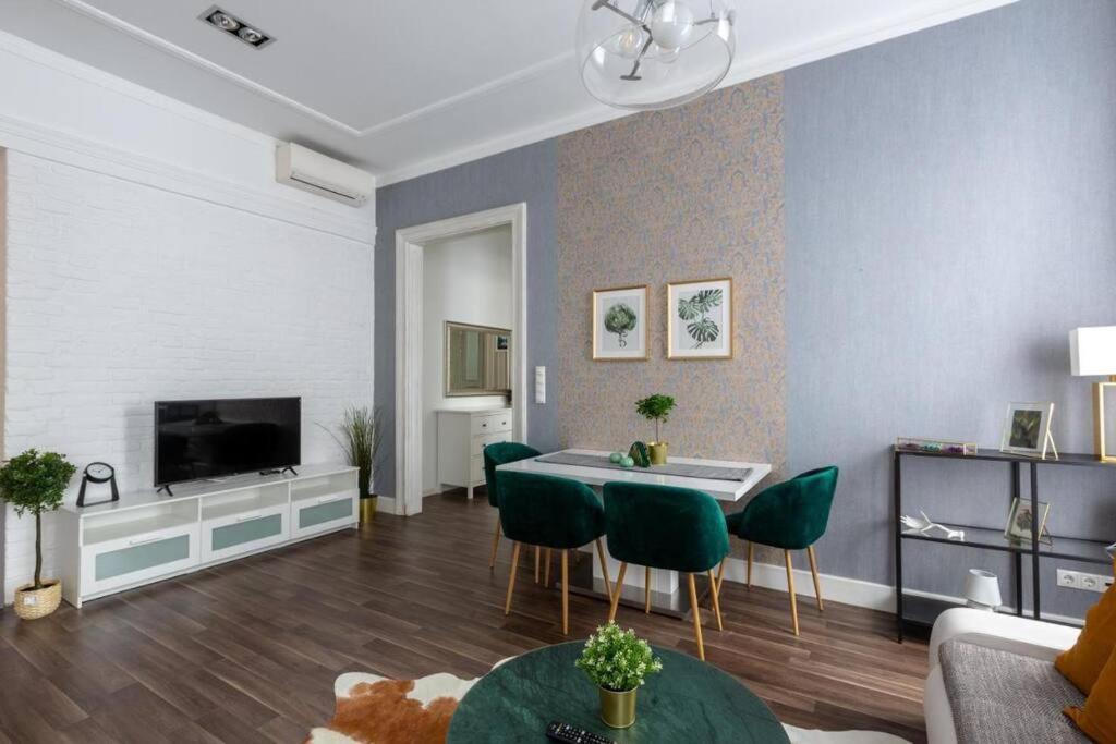 Chic, Captivating Space Budapest Eksteriør billede